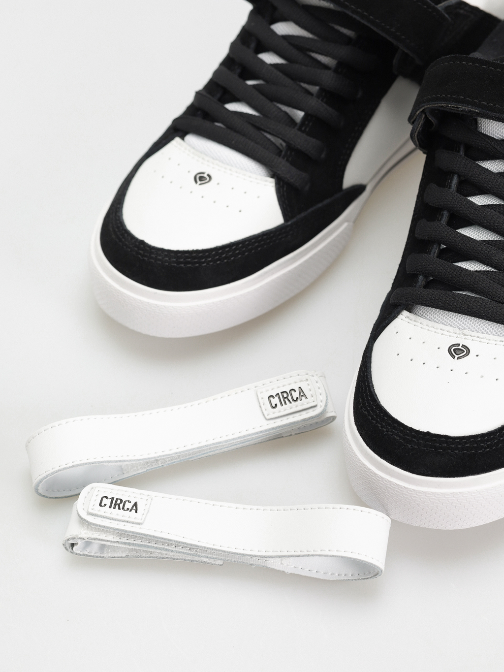Zapatilla C1rca 205 VULC- black white