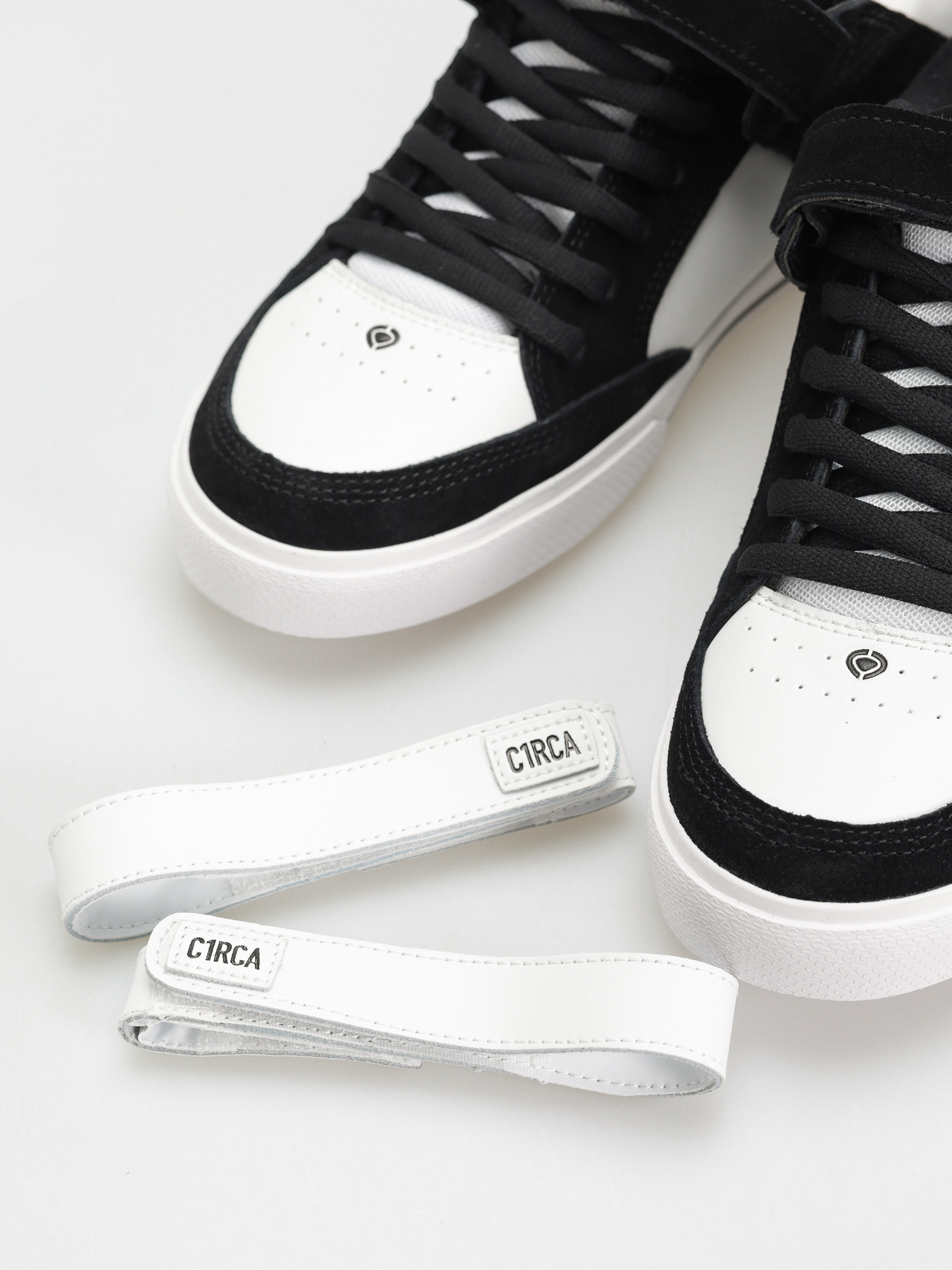 Zapatilla C1rca 205 VULC- black white