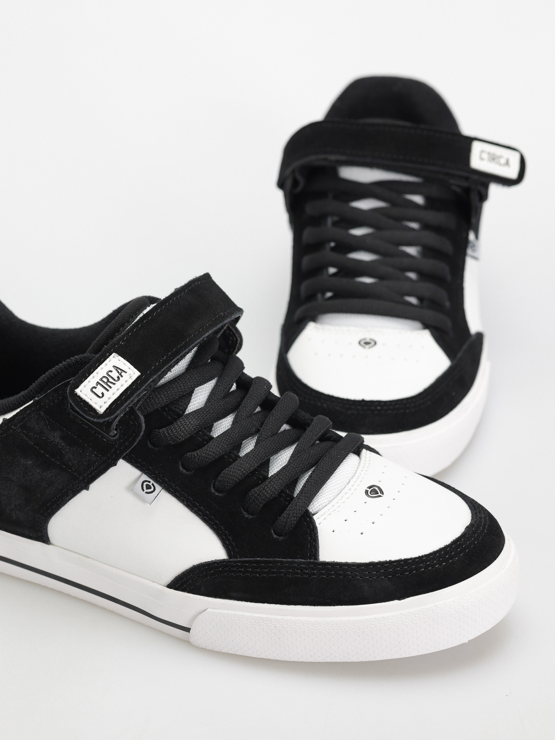 Zapatilla C1rca 205 VULC- black white