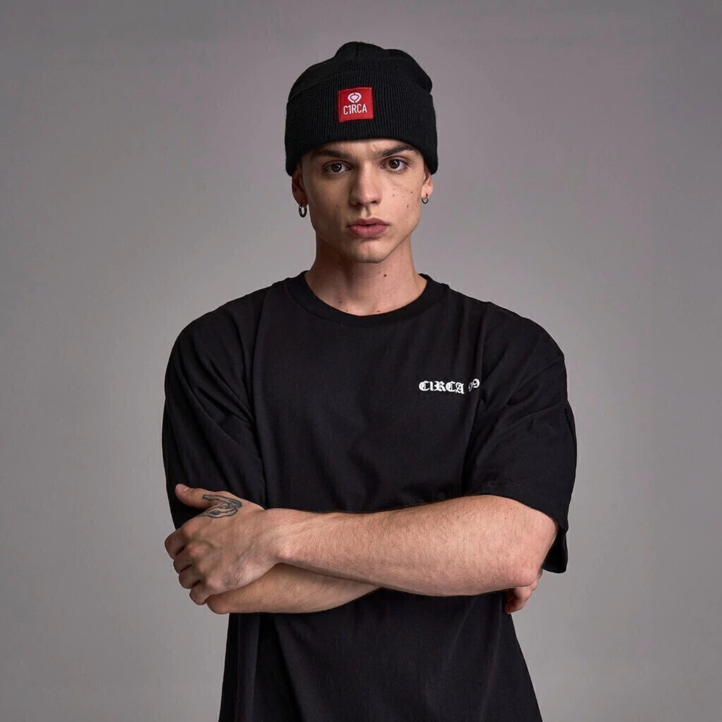 CUFFED CLASSIC LOGO BEANIE BLACK