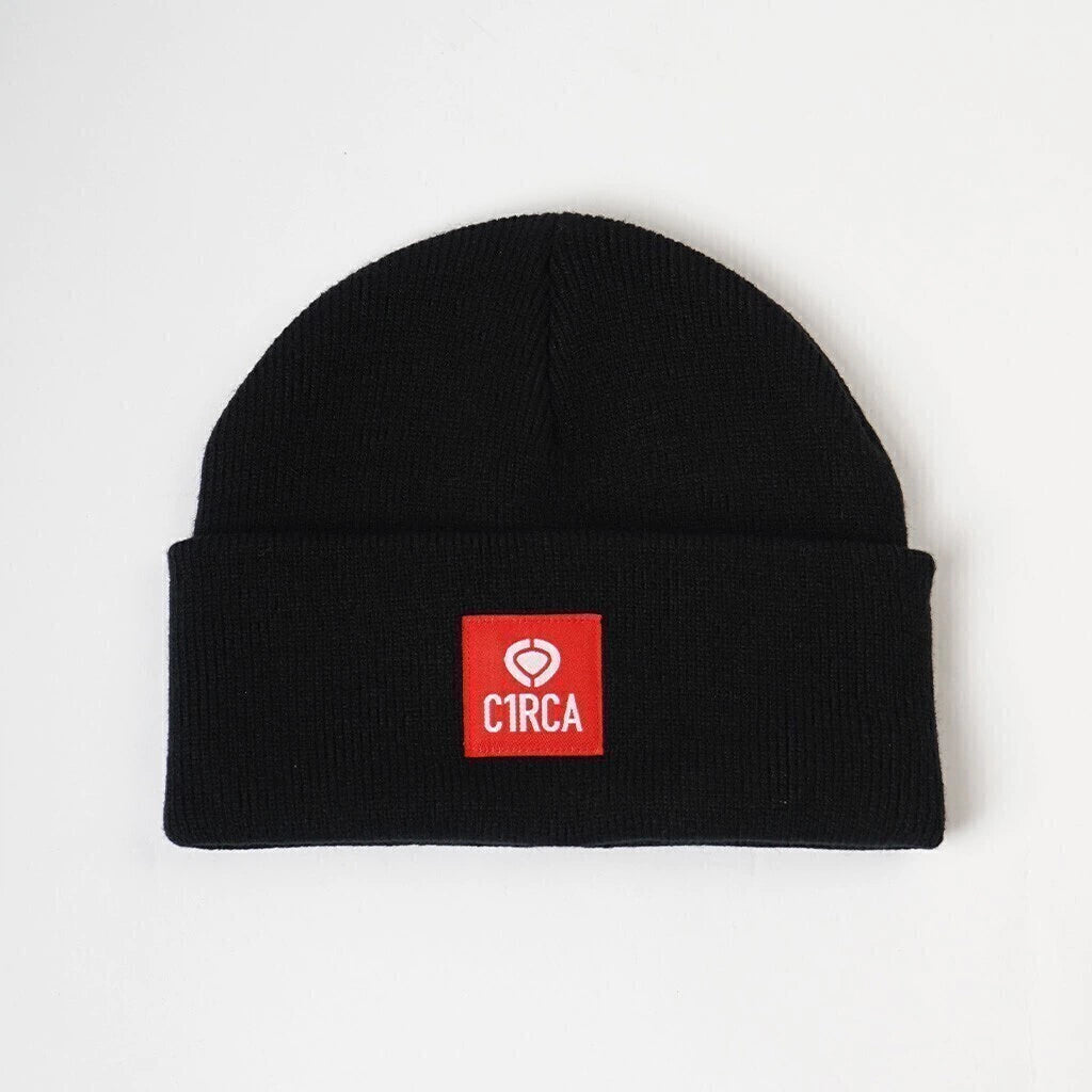 CUFFED CLASSIC LOGO BEANIE BLACK