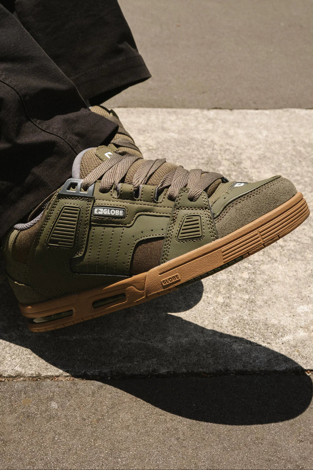 Globe Sabre Moss/Gum