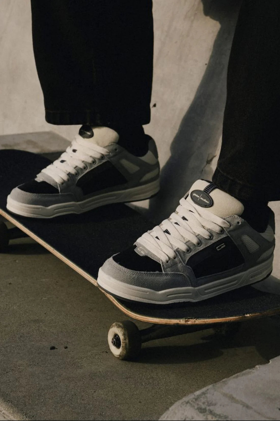 TILT PRIME-GREY/MULLEN